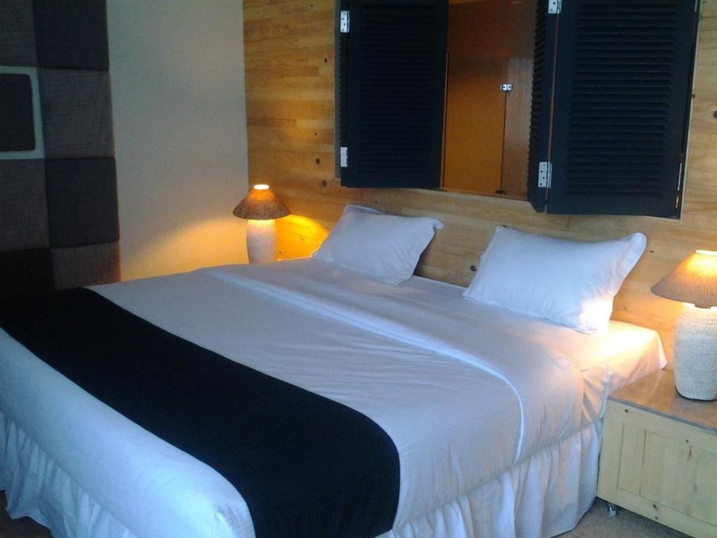 Chara Hotel Бандунг Номер фото